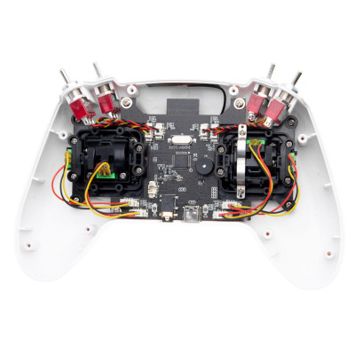 BetaFPV LiteRadio 2 SE (FrSky) – радіоапаратура для FPV з частотою 2.4ГГц