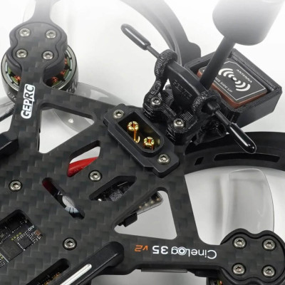 Квадрокоптер GEPRC Cinelog 35 ELRS Nano Analog  − FPV дрон з загальною тягою 1520 г