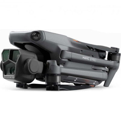 Квадрокоптер DJI Mavic 3 Pro Fly More Combo – дрон з Hasselblad 48МП камерою, до 28 км, до 43 хв, сумка