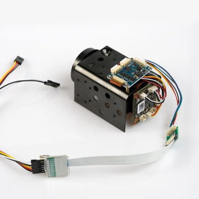 Камера Zoom-30 Foxeer - аналогова камера з 30 кратним зумом, 700TVL та CMOS датчиком Камера Zoom-30 Foxeer - аналогова камера з 30 кратним зумом, 700TVL та CMOS датчиком